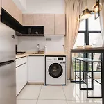 Arte Mont Kiara-2Bedroom-Netflix-4Pax