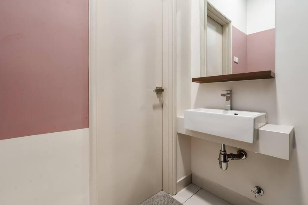 Pangsapuri Arte Mont Kiara-2bedroom-netflix-4pax